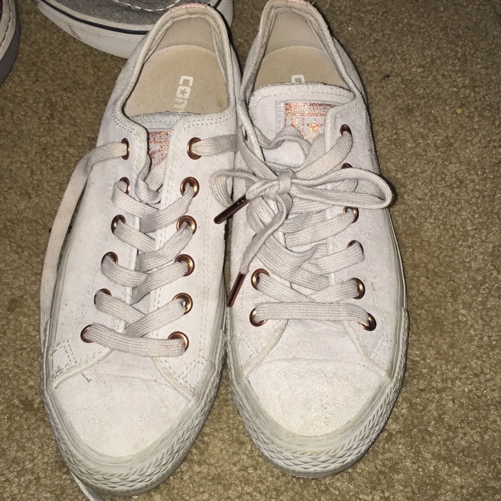 Women’s Suede Converse